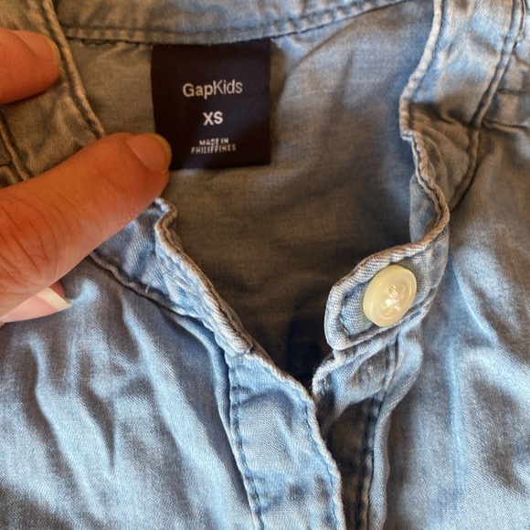 Gap kids XS Jean bundle. Shorts romper and elastic waist jeans. Great condition. - Picture 2 of 8